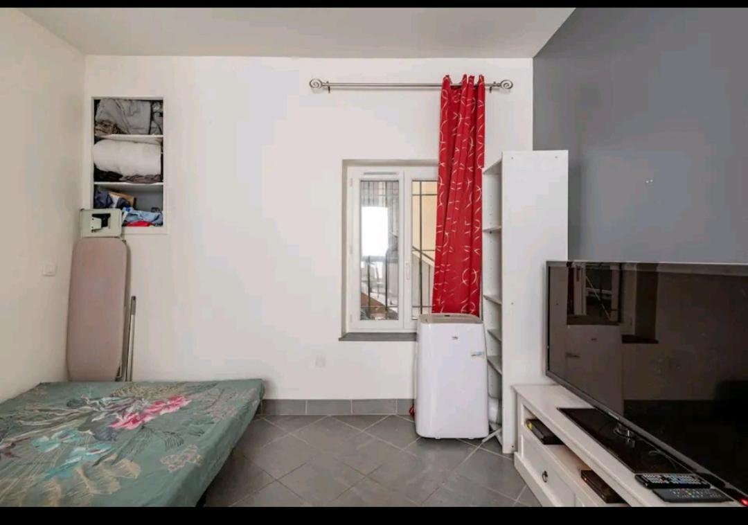 Studio Montelimar Cosy, Calme, Netflix +Wifi Lägenhet Exteriör bild