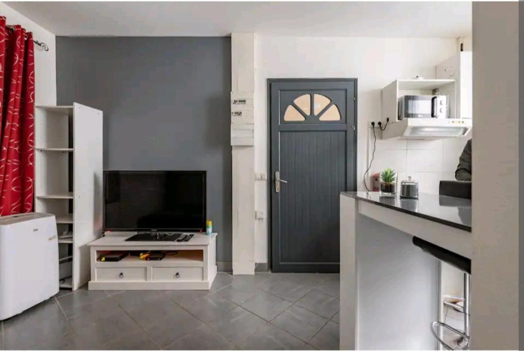 Studio Montelimar Cosy, Calme, Netflix +Wifi Lägenhet Exteriör bild